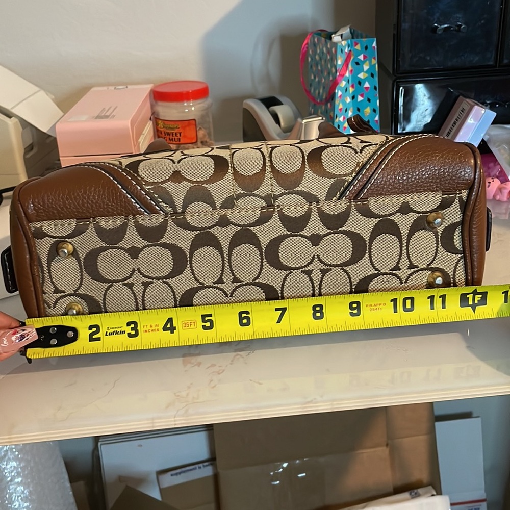 Sold! Coach Vintage Hampton Purse - Picture 14 of 17